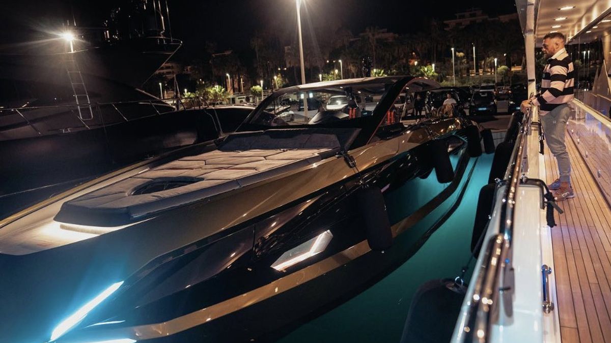 Conor McGregor Shows Off New Toy: High Speed Cruise Ship For 3 Million Euros