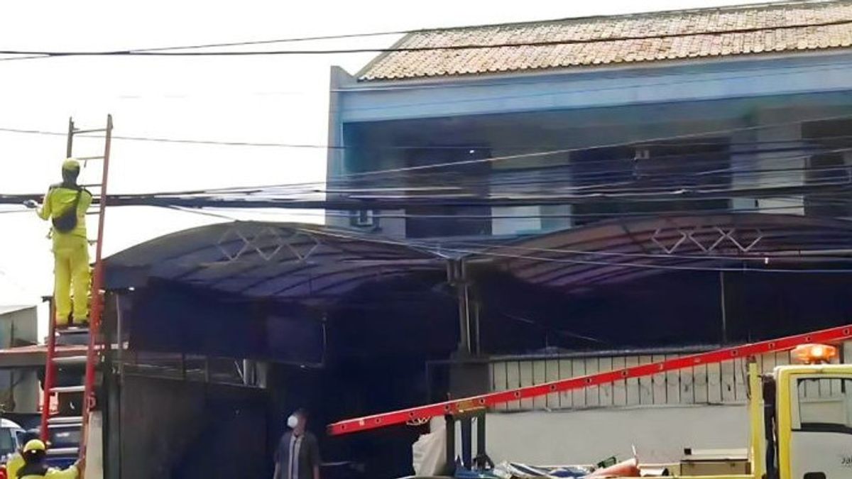 Polda Metro Sebut Kabel di Jakarta Memang Semrawut