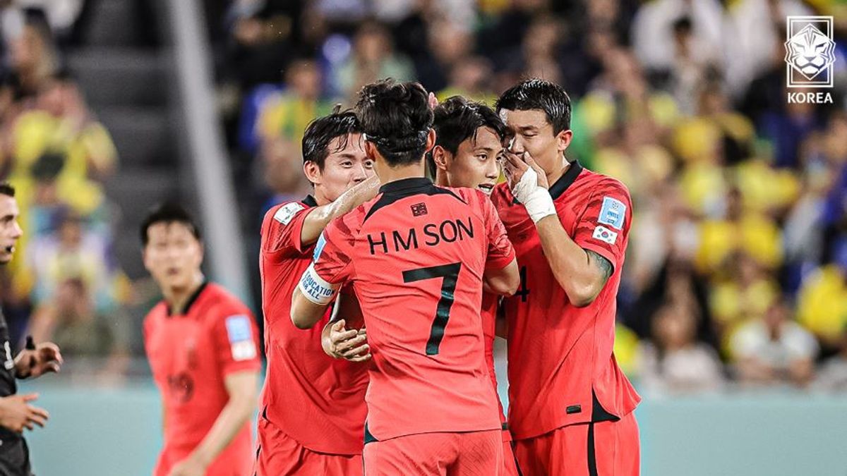韓国大統領は、2022年カタールワールドカップから帰国した後、ソン・フンミンCsをホストします