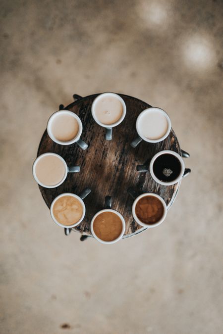 إلى جانب كريمر، وهنا 8 المكونات المختلطة للاستمتاع القهوة مع نكهات مختلفة