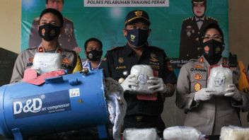 警察はマレーシアのコンプレッサーチューブでメスの7.2Kgのケースを明らかにし、サンパンの住民を逮捕