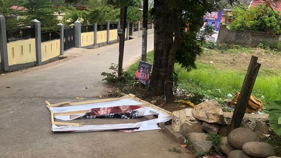 Many Dilan Billboards In Makassar Were Damaged, The Team Asked Supporters Not To Be Angry