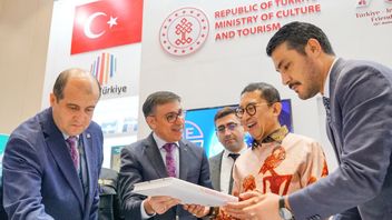 افتتاح معرض إندونيسيا الدولي لكتاب 2025 ، أكد وزير الثقافة أن محو الأمية هو ركيزة للدبلوماسية الثقافية