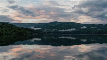 Heat Waves Make Lakes In Serbia Dry