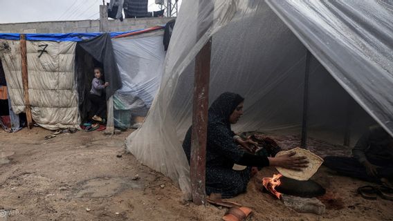 Pengungsi Gaza Sambut Tahun Baru dengan Tenda Terendam Banjir dan Anak-anak Kedinginan