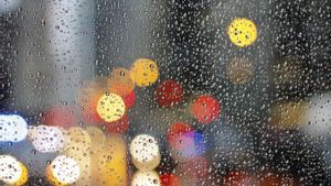 BMKG Keluarkan Peringatan Dini Hujan Lebat dan Angin Kencang di NTB Selasa 23 Februari 