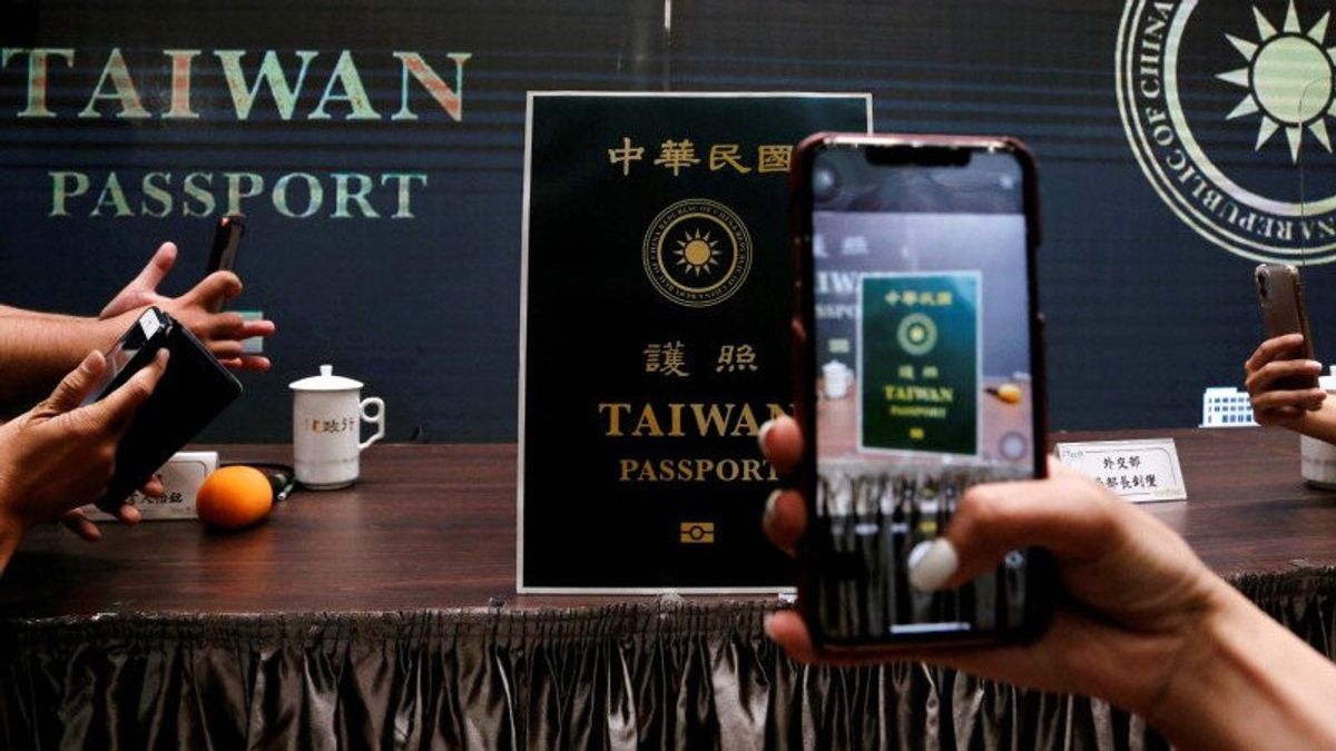 Taiwan Libère Un Nouveau Passeport, Supprime « République De Chine » Poste