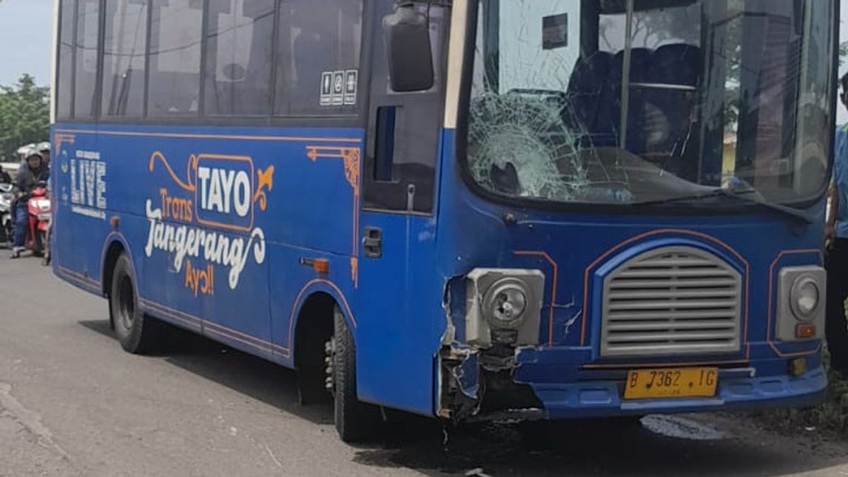 Bus ‘Tayo’ Tabrak Pemotor Honda Beat hingga Tewas di Tangerang
