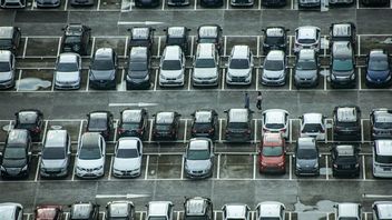 rimoine : Voici la raison pour laquelle le gouvernement provincial de DKI a réduit son objectif de rendement de la taxe sur le stationnement de 50 milliards de roupies