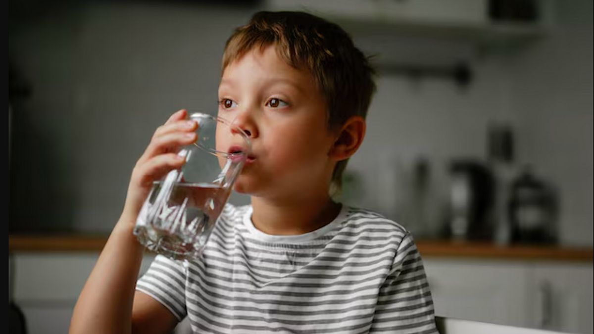研究の事実、飲料水の品質は子供の認知機能に影響を与える可能性があります