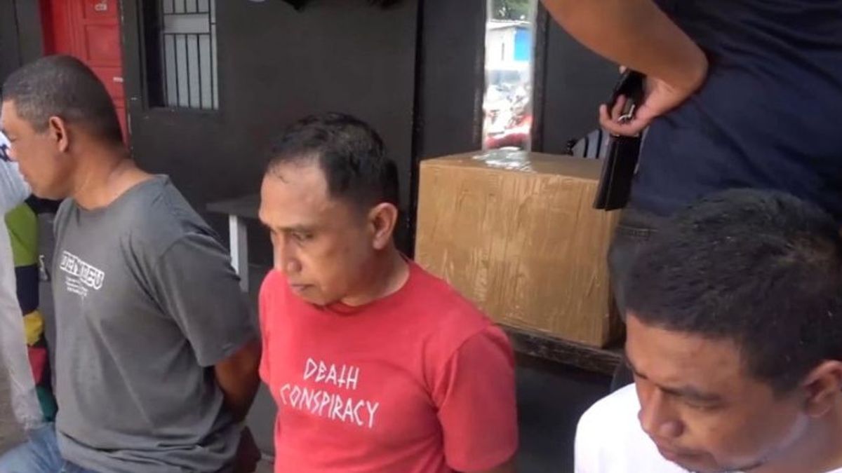 جاساك 130 هاتف محمول في غورونتالو، اعتقال ثلاثة مشتبه بهم في ماكاسار