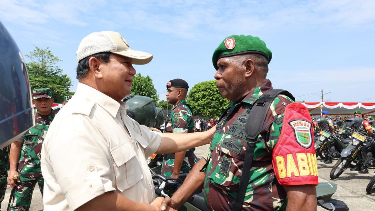 Prabowo在巴布亚正式成立医院,并向TNI-Polri移交164辆服务车的援助