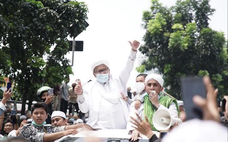 Hakim Bebaskan Rizieq Shihab dan 5 Mantan Petinggi FPI Soal Dakwaan Ormas