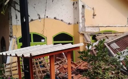 Rumah Warga dan Bangunan Sekolah di Blitar Rusak karena Gempa Malang