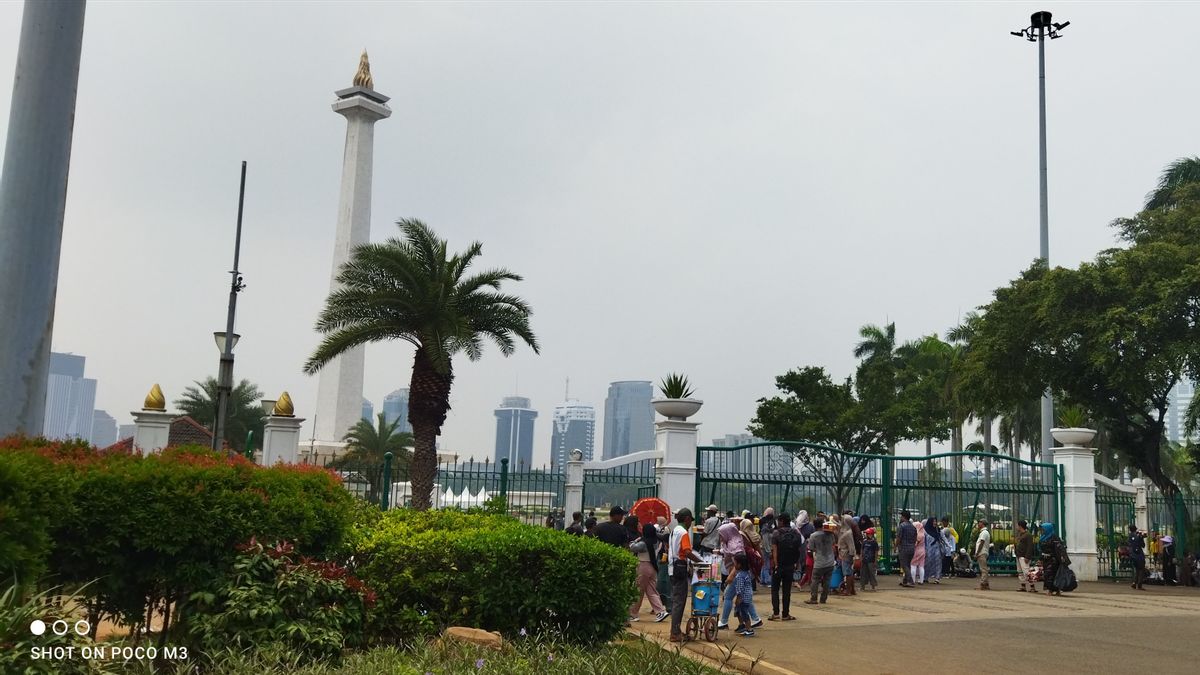 Monas Park, lieu touristique préféré pour les habitants et les touristes durant les vacances de Noël et le Nouvel An