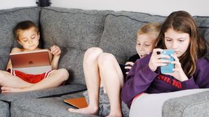 Studi Ungkap Anak-anak yang Kecanduan Smartphone dan Video Game Lebih Berisiko Alami Psikotik di Masa Depan"