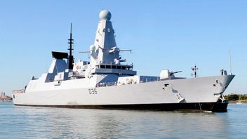 Ignore Warning, British Warship Gets Warning Shot From Russia