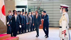 PM Jepang Sampaikan Terima Kasih ke Jokowi dan Warga Indonesia yang Ikut Berbelasungkawa Atas Kepergian Shinzo Abe