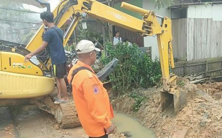 Sepaku Penajam Paser Utara Banjir, BPBD Terjunkan Ekskavator Normalisasi Air Sungai