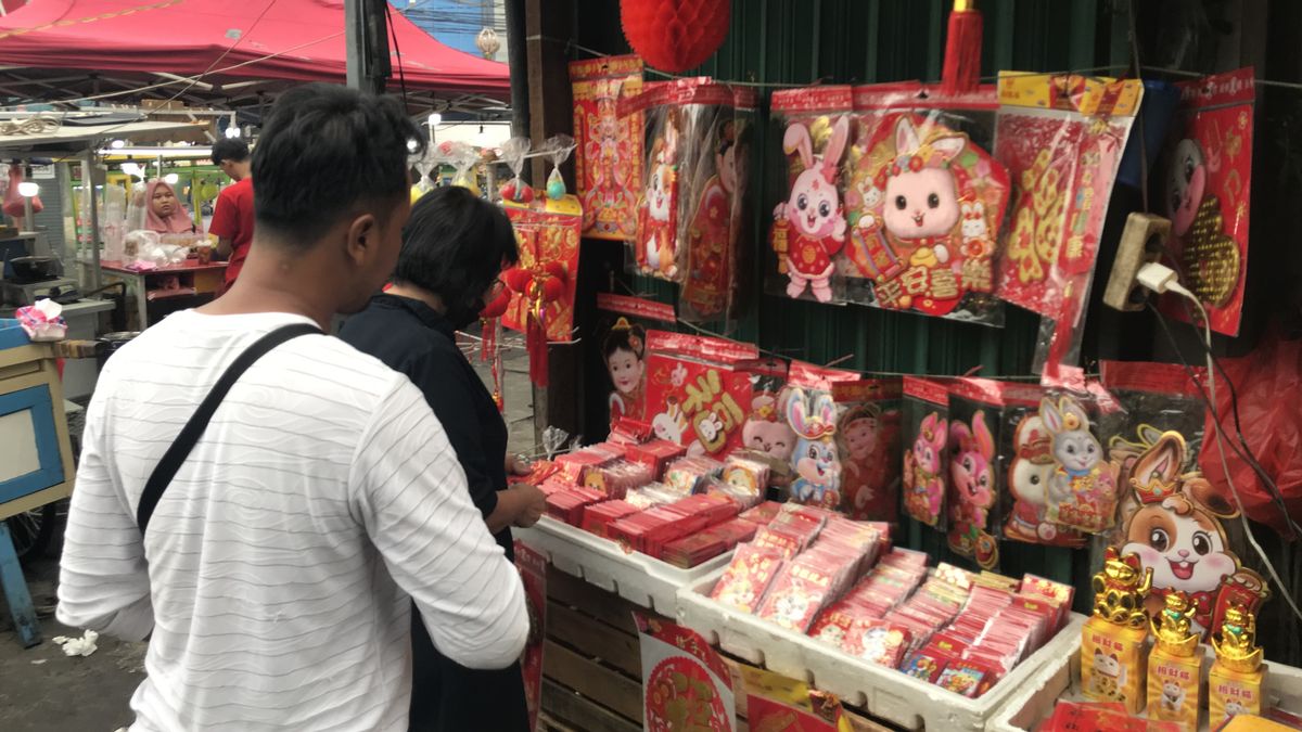 Ahead Of Chinese New Year, Profession Managers' Profits 80 Percent