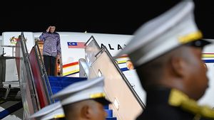 Cerminkan Keakraban Dua Negara Bertetangga, Presiden Prabowo Antar Langsung PM Anwar Ibrahim ke Halim 