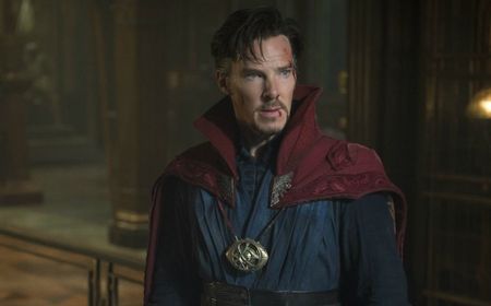 Kevin Feige Bocorkan Alasan Hapus Doctor Strange dari Serial WandaVision