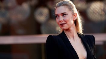 ヴァネッサ・カービィは、出産が女性の破片で悲劇につながった女性を演じる