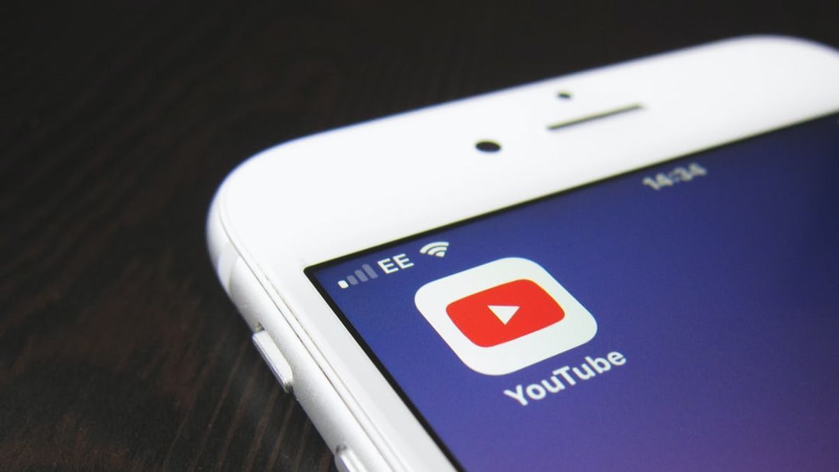 Musik YouTube di Latar Belakang iPhone: Begini Cara Putarnya