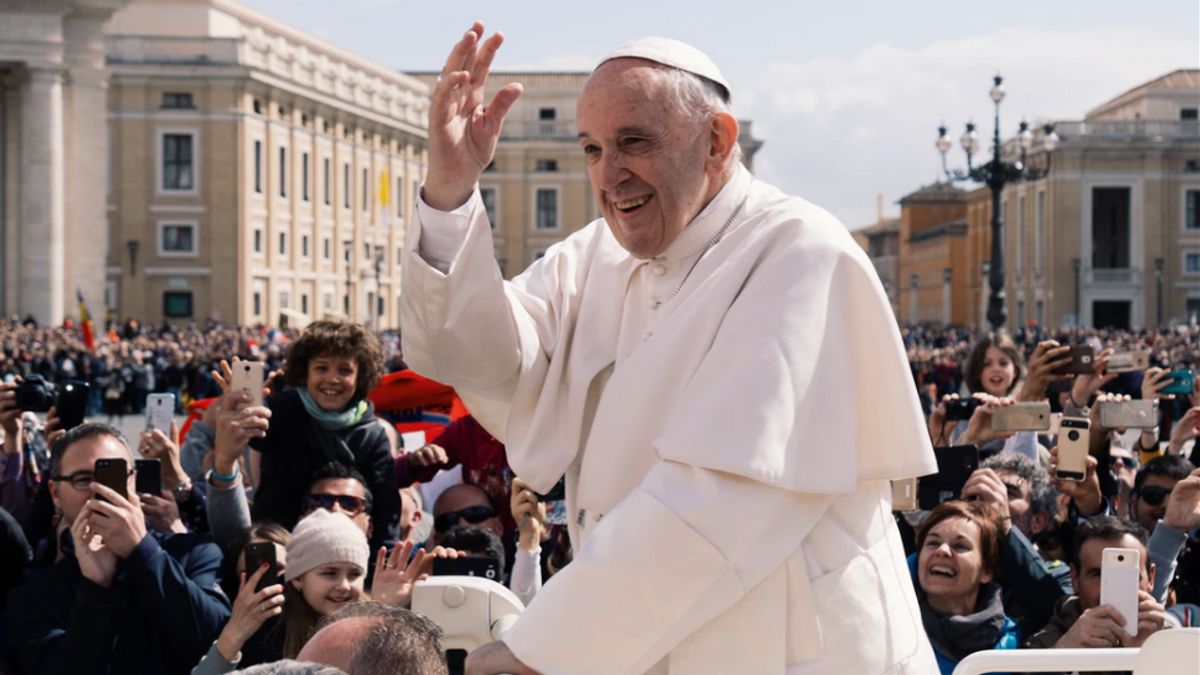 H-4 messe du pape François à GBK, 7 sacs de stationnement pour 1 510 bus préparés