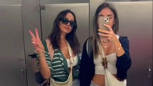 Wearing Crop Top Clothes, These Two Women Were Expelled From The Spirit Airlines Plane