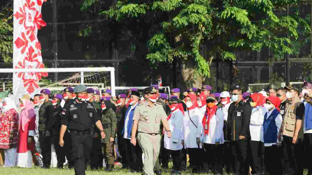 DKI州政府、中央政府から1,000万本の赤旗と白旗を配布する動きをフォローアップ