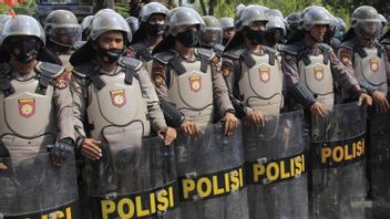 200 Polisi Diterjunkan Cegah Konflik Monjok-Taliwang di Mataram NTB