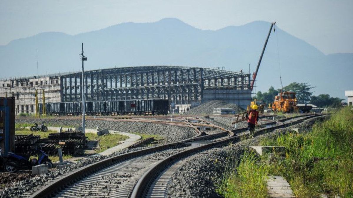 Coordinating Minister Airlangga's Subordinates Are Optimistic That The Jakarta-Bandung High-speed Train Will Operate Next Year