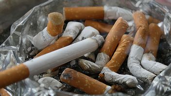 香烟被认为会增加COVID-19传播的风险