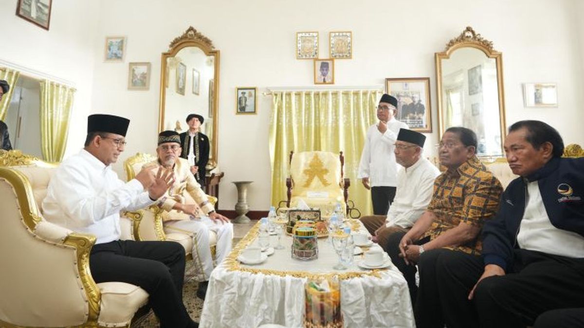 Anies visiter le régime du sultanat de Ternate