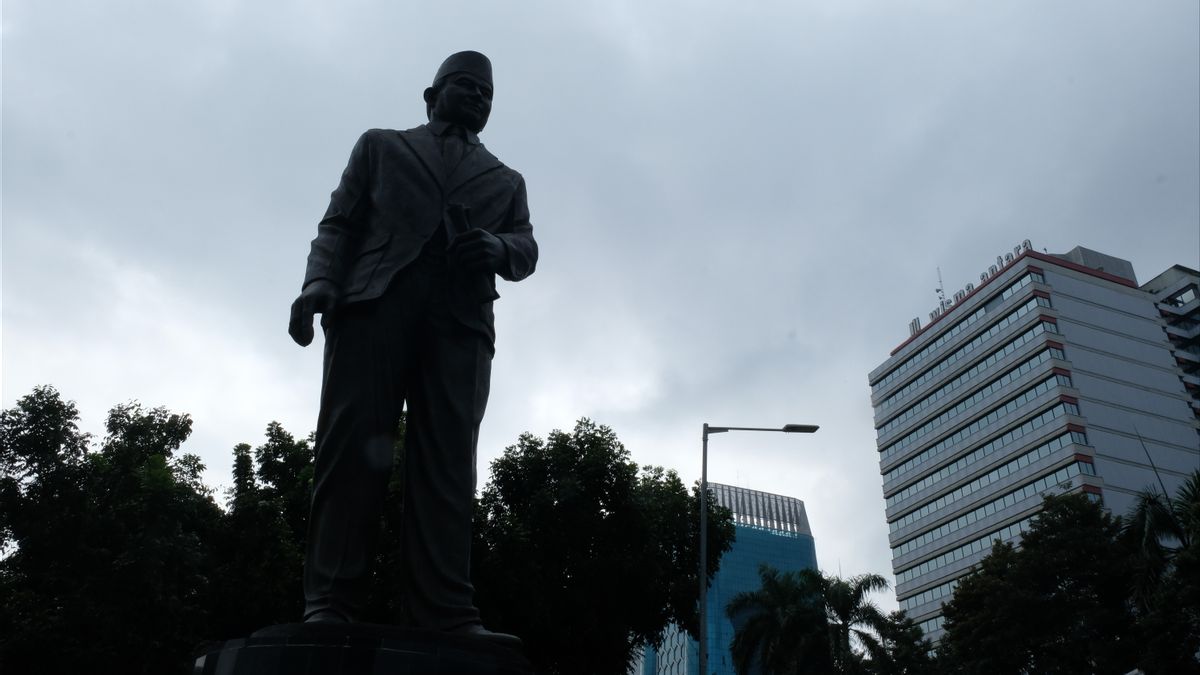 Touring Jakarta Getting To Know MH Thamrin, The Original Betawi Hero