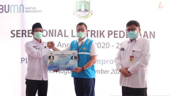 PLN Village Electricity Program In Banten Has Been Connected To 13,872 Customers