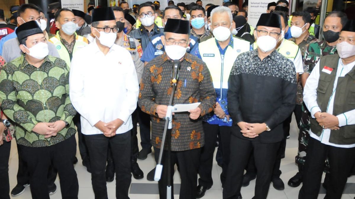 Coordinating Minister For Human Development And Culture Muhadjir And Minister Of Transportation Budi Karya Welcoming The Return Of The First Wave Of Hajj Pilgrims At Soekarno Hatta Airport