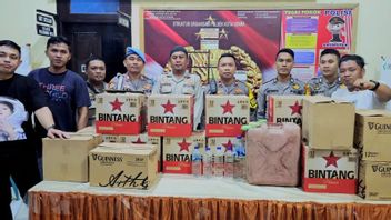 Des centaines de bouteilles de Miras, y compris des clôtures de souris, ont été interceptées par la police avant le jour du blocage électoral de 2024 à Gorontalo