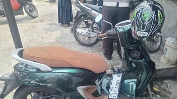 Motorcyclist Dies After Hitting an Electric Bus Parked at Lenteng Agung