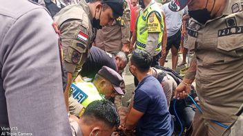 Dek Joko Residivis In Bali Allegedly ODGJ Goes Rage, Attacks The Sector Police Chief Then Turns 'Locked' With Self-Defense Techniques
