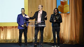 Layak! Nirvana Dianugerahi Lifetime Achievement pada Upacara Special Merit Awards