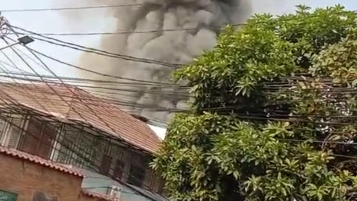 Jalan H Nawi的火灾源于餐厅燃气炉,三名自然雇员受伤