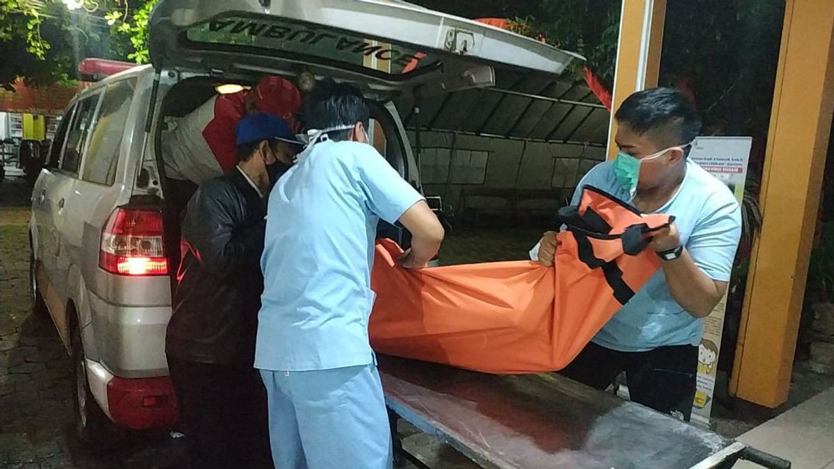 Jeune Femme à Losari Malang Qui Est Morte Avec Des Incisions Et Non Par Suicide