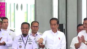 Jokowi Resmikan Kereta Api Rute Maros-Barru