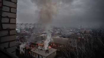 Zelenskiy Beri Gelar Pahlawan Bagi Prajurit Ukraina yang Diberondong Rusia dengan Senapan Mesin