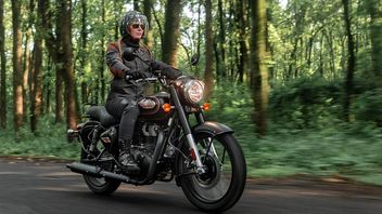 The Latest Royal Enfield Bullets Arrived At The Japanese Market