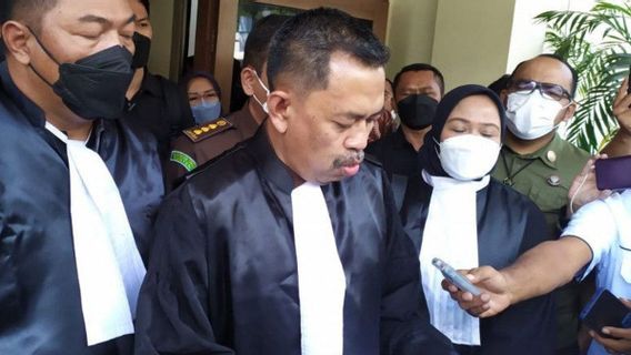 Pelaku Pemerkosaan 13 Santriwati di Jawa Barat Dituntut Hukuman Mati