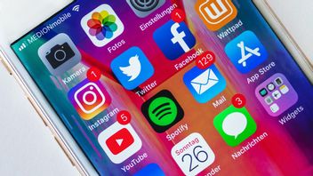 Facebook, WhatsApp, Instagram Are Down, Netizens Complaint In Twitter