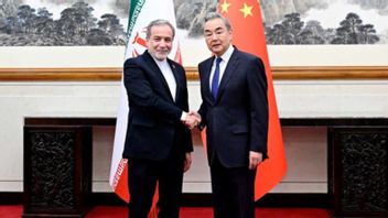 王毅外相:中国はイランの信頼できるパートナーであり、平和を積極的に促進している